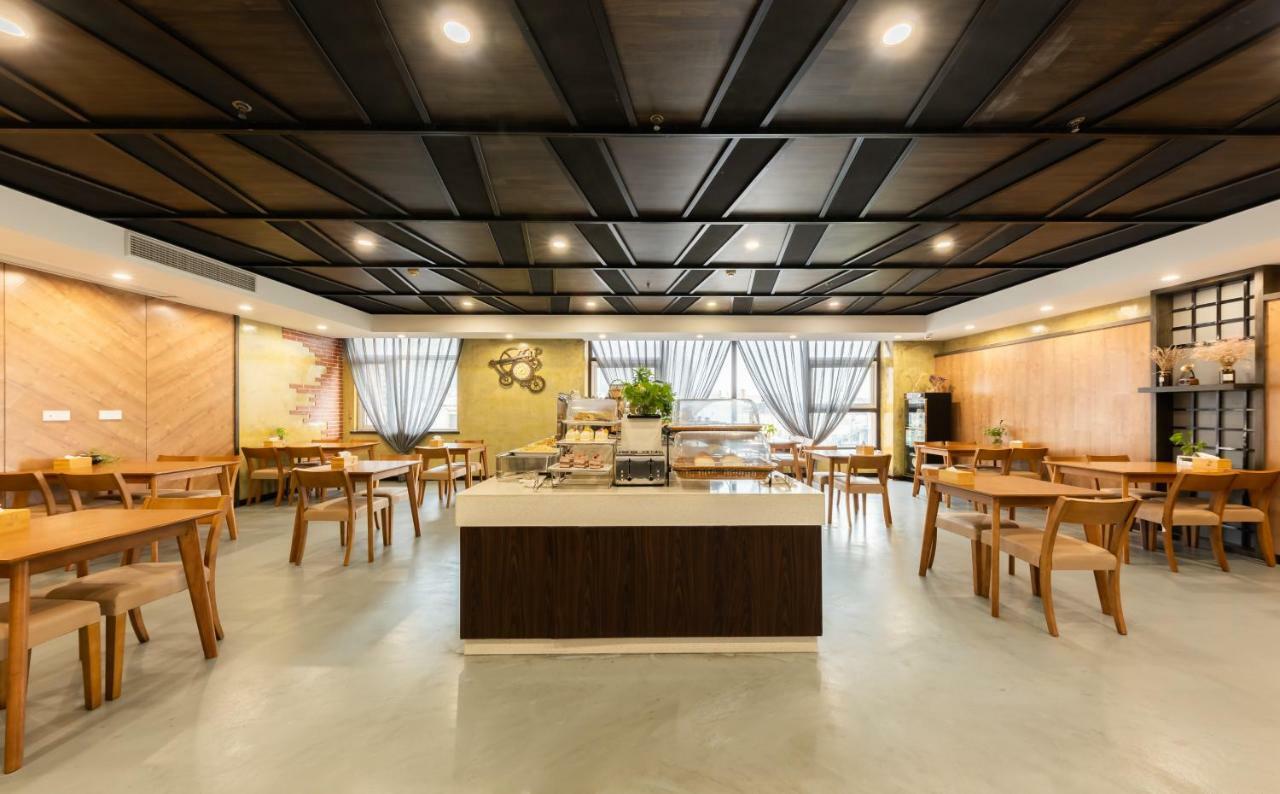 Nostalgia Hotel Near Tianjin Polar Ocean Word- Tianjin Fonte Joy World, 10 Minutes Drive Away From Tianjin Tanggu High-Speed Railway Station, Free Ice-Cream, Mineral Water, Snacks And Laundry Service, English Communication Well Exterior photo