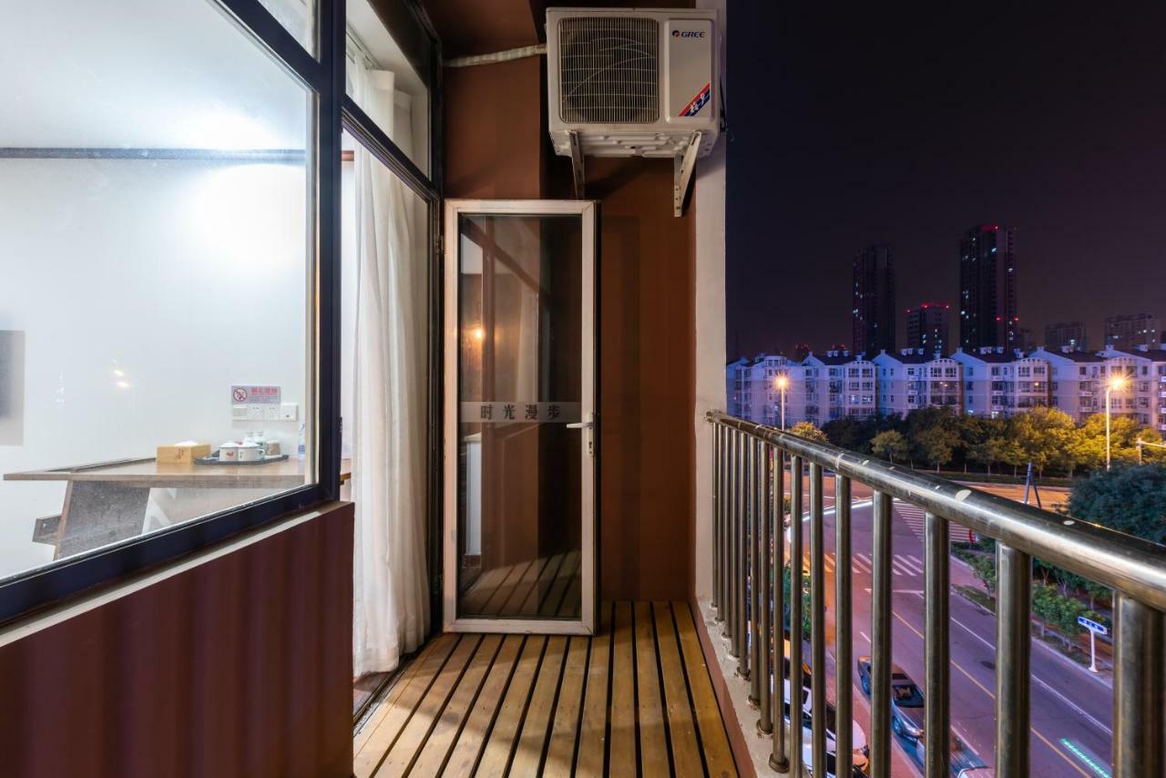 Nostalgia Hotel Near Tianjin Polar Ocean Word- Tianjin Fonte Joy World, 10 Minutes Drive Away From Tianjin Tanggu High-Speed Railway Station, Free Ice-Cream, Mineral Water, Snacks And Laundry Service, English Communication Well Exterior photo